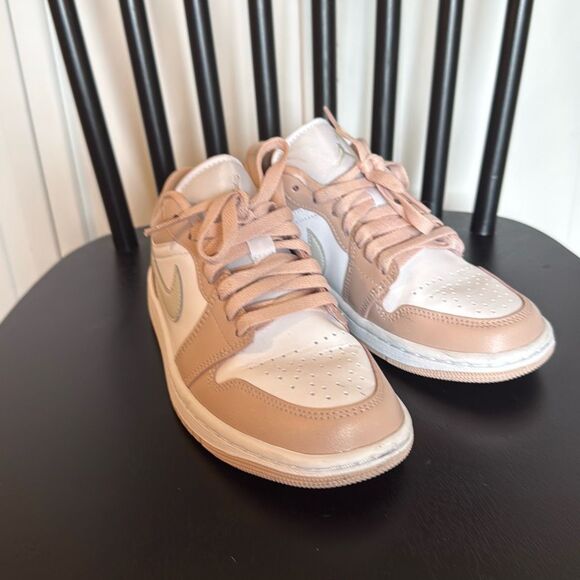 Nike Jordan 1 Low Crimson pink tint sneaker size 6 - Picture 5 of 12